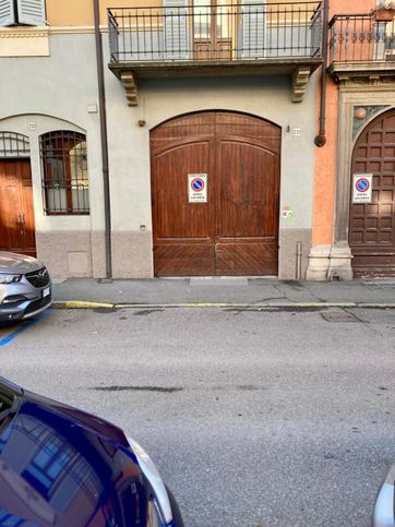 Garage/posto auto in residenziale in Via Dante