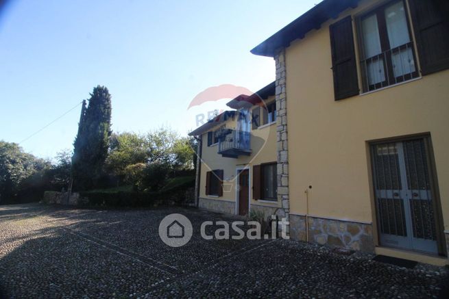 Casa indipendente in residenziale in Via G. Puccini 75
