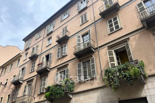 Appartamento in residenziale in Via Emanuele Thesauro 5