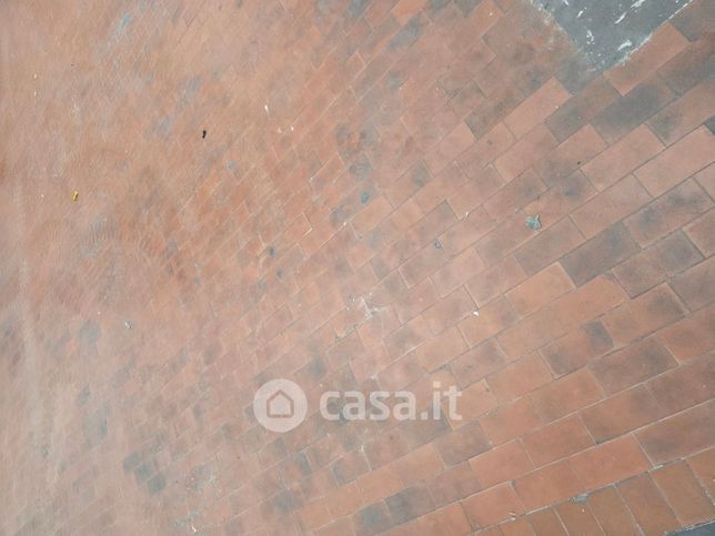 Capannone in commerciale in Via Giordano Bruno