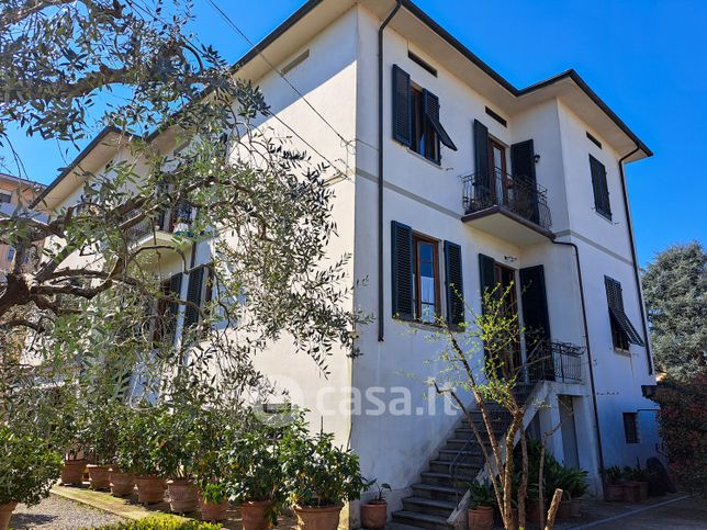 Appartamento in residenziale in Via Nicolò Paganini 296