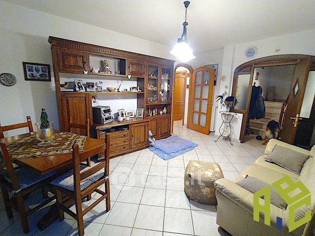 Villetta a schiera in residenziale in Via E. de Nicola 49-55