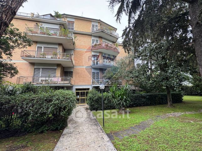 Appartamento in residenziale in Via Meropia 70