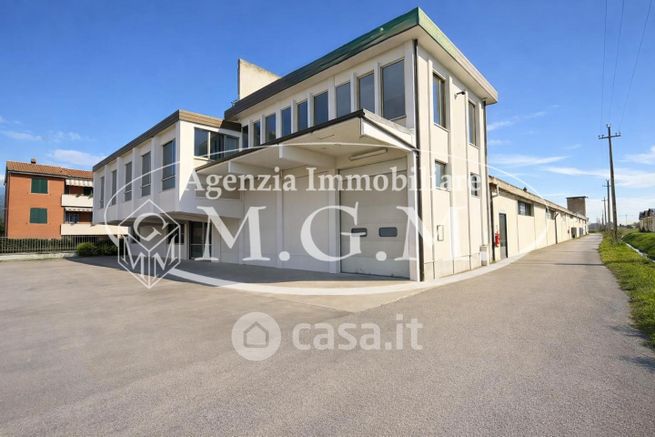 Capannone in commerciale in Via Jacopo del Polta
