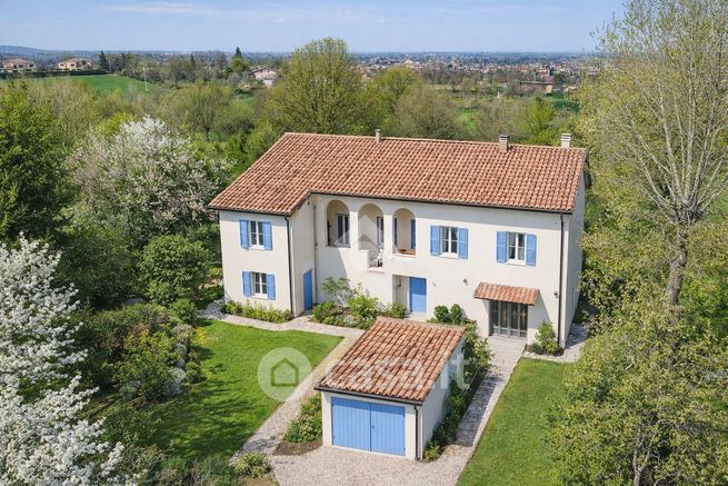 Rustico/casale in residenziale in Via CÃ  dei Caiti 29