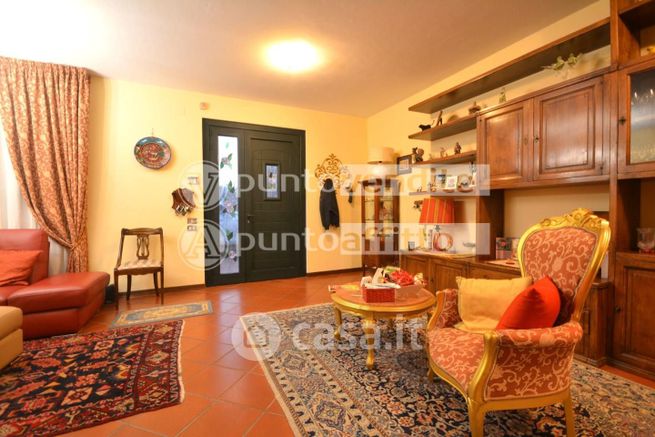 Villetta a schiera in residenziale in Via Pesciatina 759