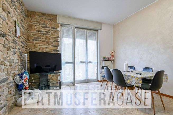 Appartamento in residenziale in Via Lombardia 1