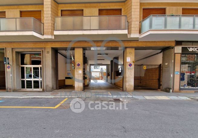 Box/posto auto in residenziale in Via Tiziano Vecellio 20