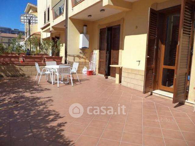 Appartamento in residenziale in Via Melilli