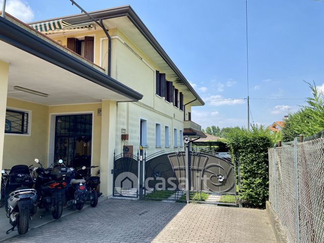 Casa indipendente in residenziale in Via Gaspare Gozzi