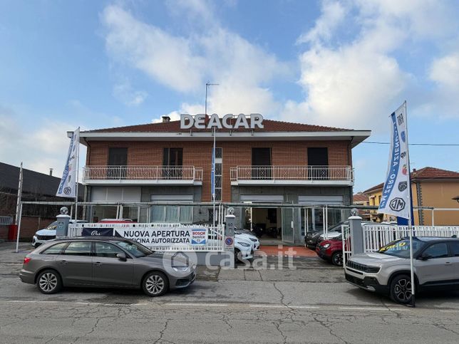 Ufficio in commerciale in Strada Piossasco 40