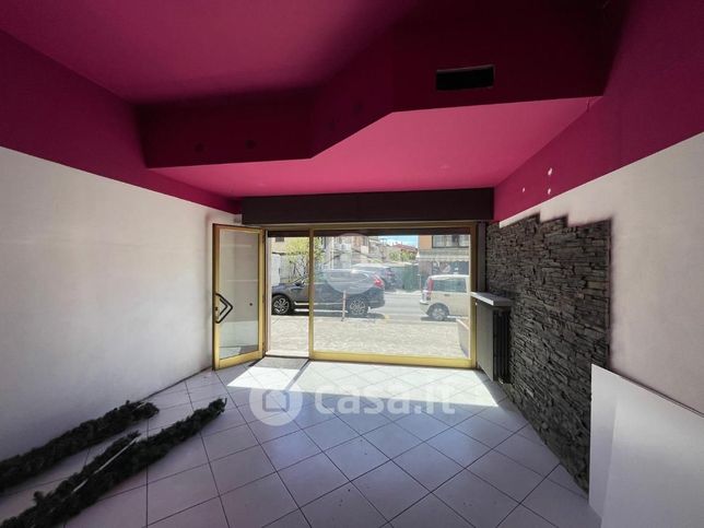 Ufficio in commerciale in 