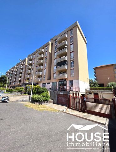 Box/posto auto in residenziale in Viale dei Platani