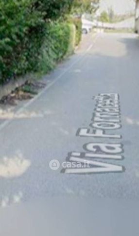 Box/posto auto in residenziale in Via Fornacetta