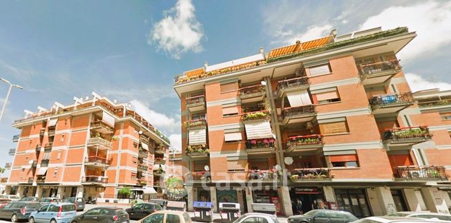 Appartamento in residenziale in Viale dei Promontori 15