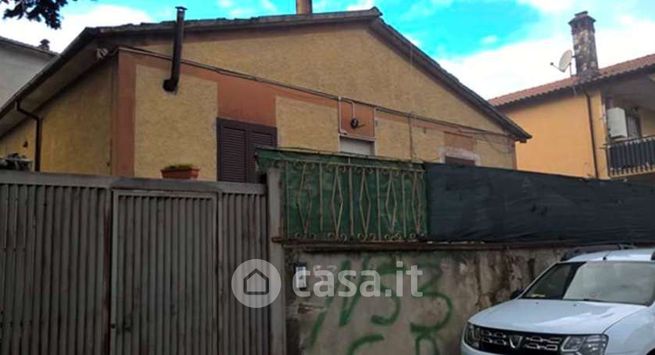 Casa indipendente in residenziale in Via dei Castagni