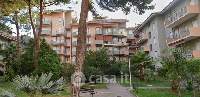 Appartamento in residenziale in Via Ischia 5