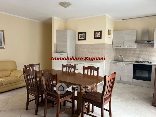 Appartamento in residenziale in Viale Regina Margherita