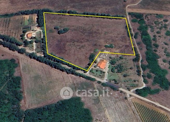 Terreno agricolo in commerciale in 