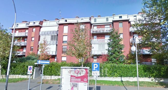 Appartamento in residenziale in Via Circonvallazione 3