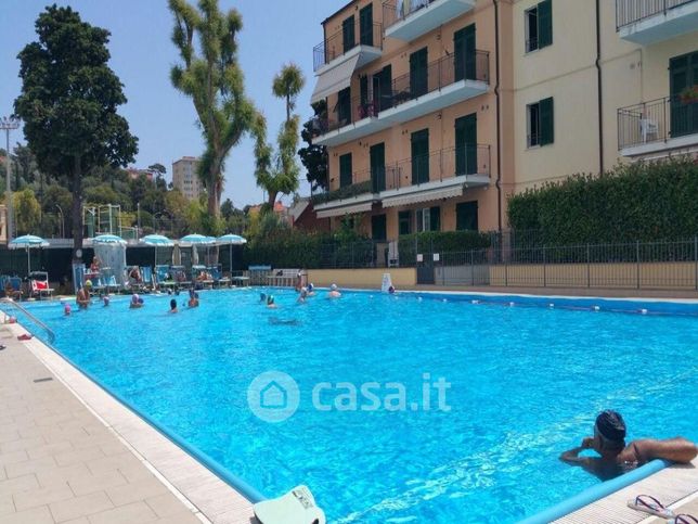 Appartamento in residenziale in Strada Statale 1 2