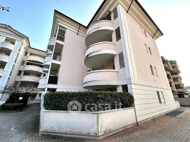 Appartamento in residenziale in Viale Verona