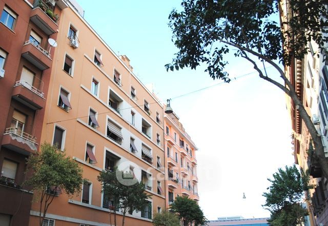 Appartamento in residenziale in Via Francesco Caracciolo 27