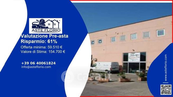 Ufficio in commerciale in Strada di Sabbione