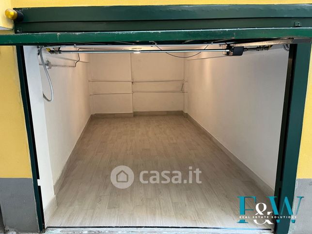 Garage/posto auto in residenziale in Viale Piceno 20