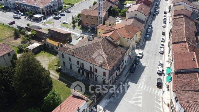 Casa indipendente in residenziale in Corso Umberto 90