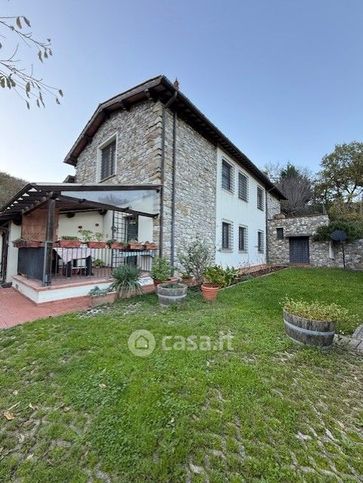 Rustico/casale in residenziale in 
