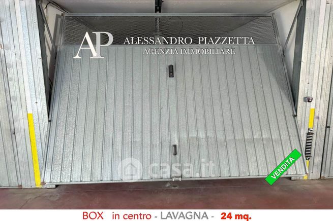 Garage/posto auto in residenziale in Corso Genova