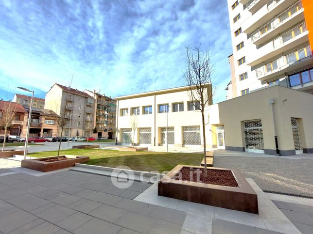 Ufficio in commerciale in Via Issiglio 55