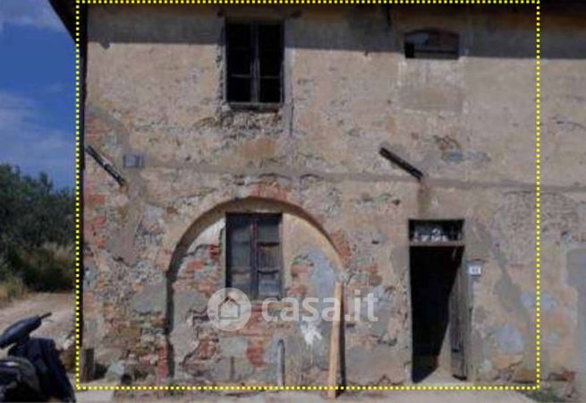 Capannone in commerciale in Via di Collegonzi 52