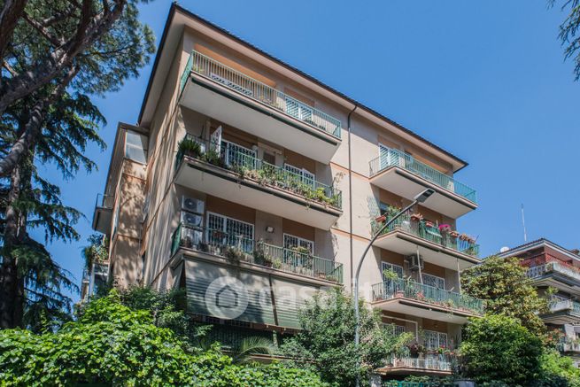 Appartamento in residenziale in Via Enrico di San Martino Valperga 18