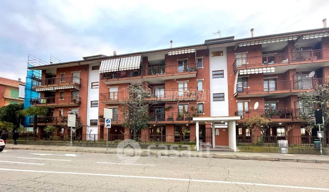 Capannone in commerciale in Via Castiglione 17