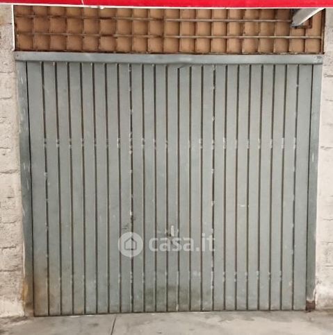 Box/posto auto in residenziale in Viale Viareggio