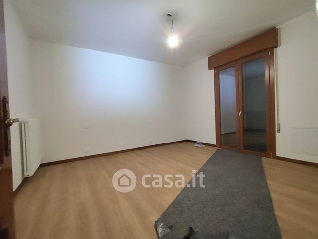 Appartamento in residenziale in Via Santorre di Santarosa