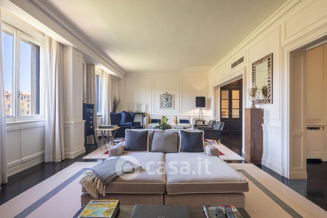 Appartamento in residenziale in Lungarno degli Acciaiuoli 20