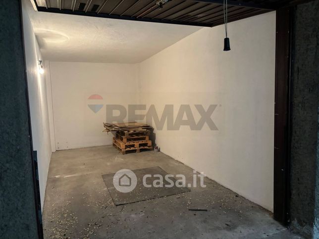 Box/posto auto in residenziale in Via P. Togliatti 54