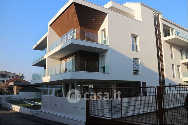 Appartamento in residenziale in Via al Monte