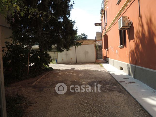 Box/posto auto in residenziale in