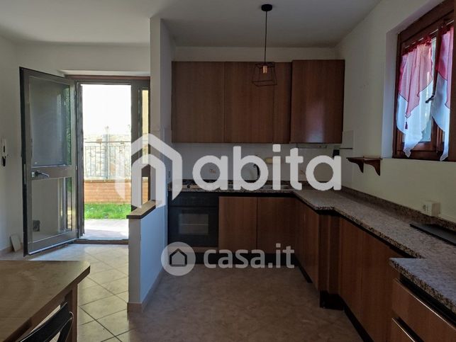 Appartamento in residenziale in Via Bianco da Lanciolina 8