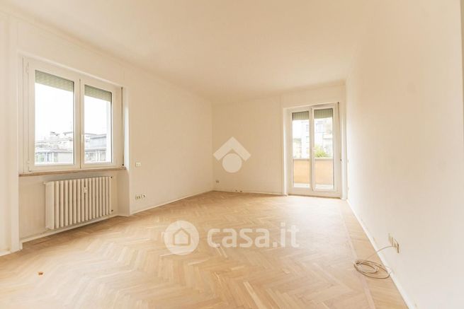 Appartamento in residenziale in Via Lovanio 10