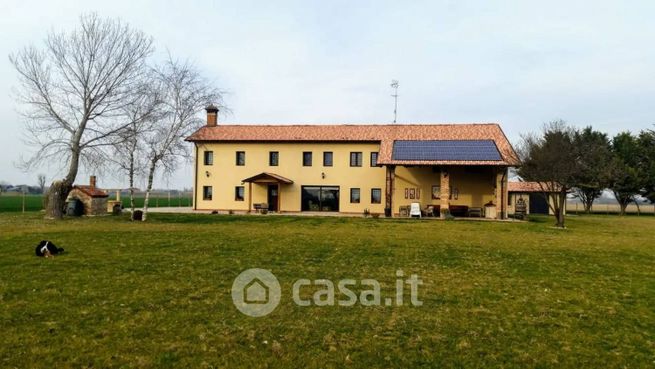 Casa indipendente in residenziale in Via Dosa di Sotto