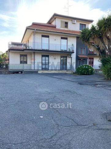 Box/posto auto in residenziale in Via Marchese di Casalotto 54
