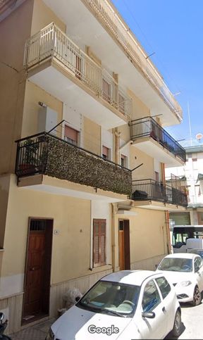 Appartamento in residenziale in Via R. Pilo 4