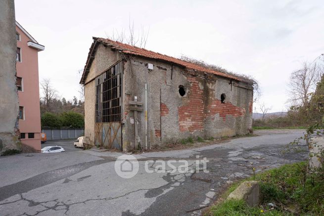 Garage/posto auto in residenziale in Via Nazionale