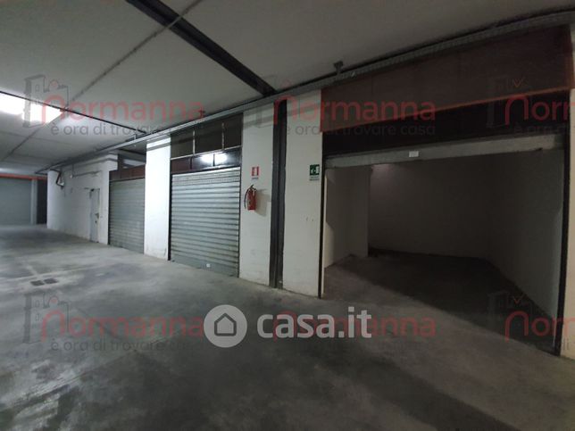 Garage/posto auto in residenziale in Via vecchia di Teverola