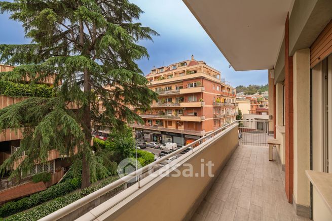 Appartamento in residenziale in Via dei Giuochi Istmici 7